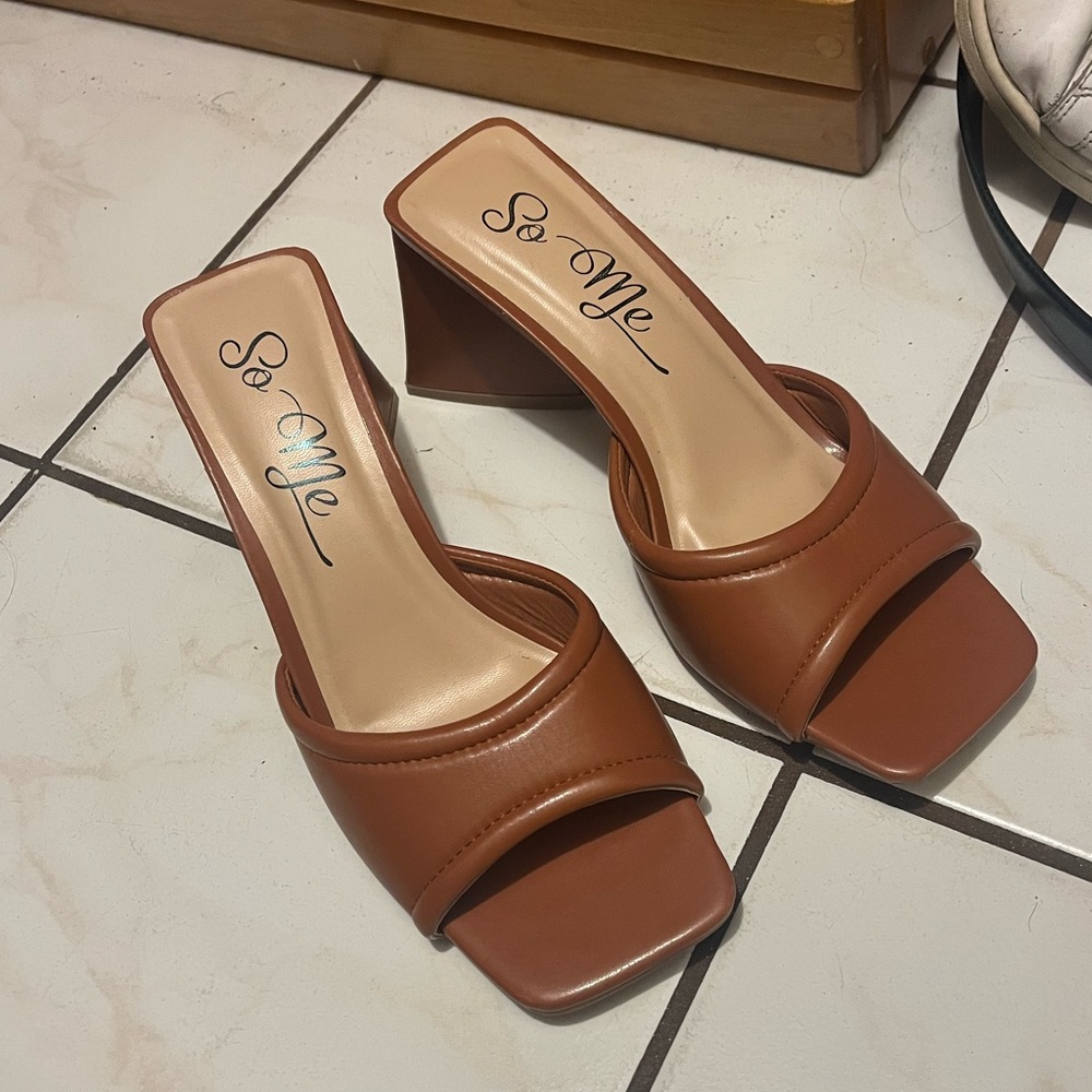 SoMe Brown Leather Heels